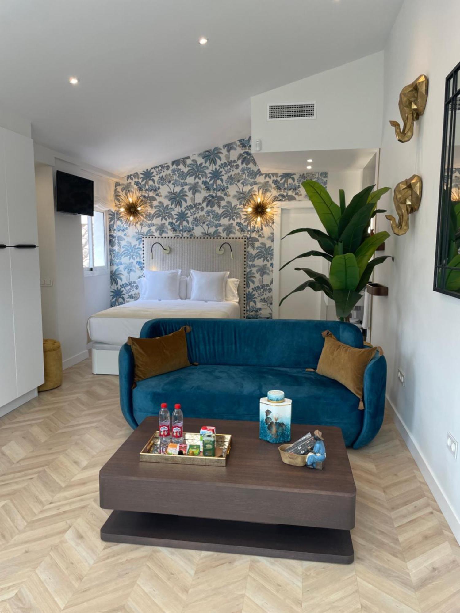 Cathedral Premium Suite Front View Malaga Bagian luar foto
