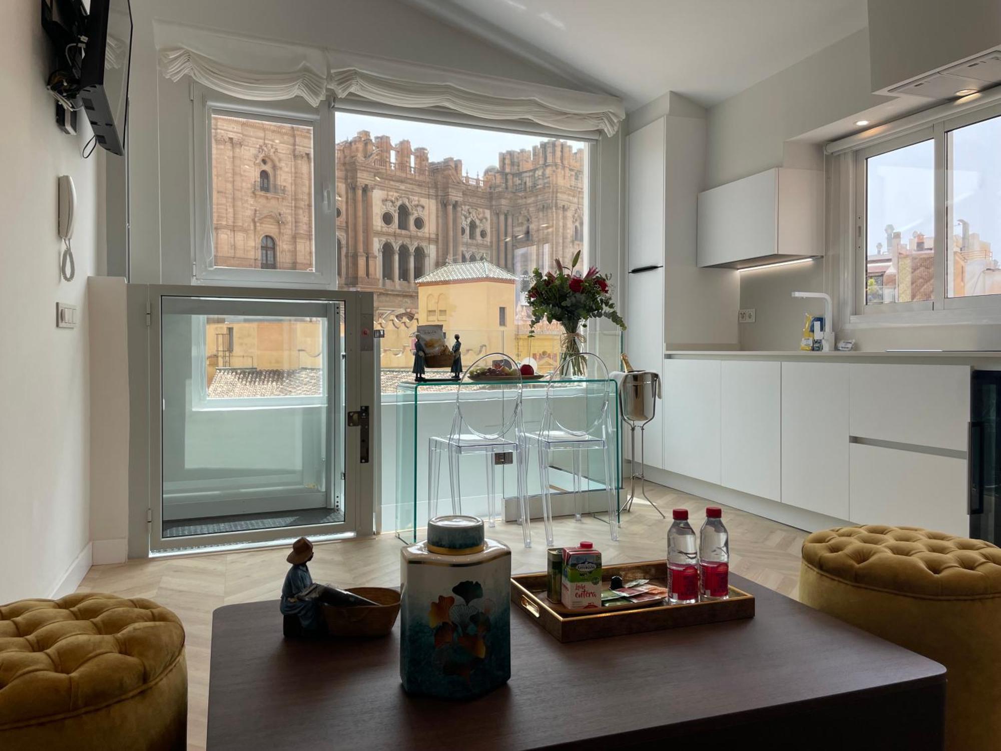 Cathedral Premium Suite Front View Malaga Bagian luar foto